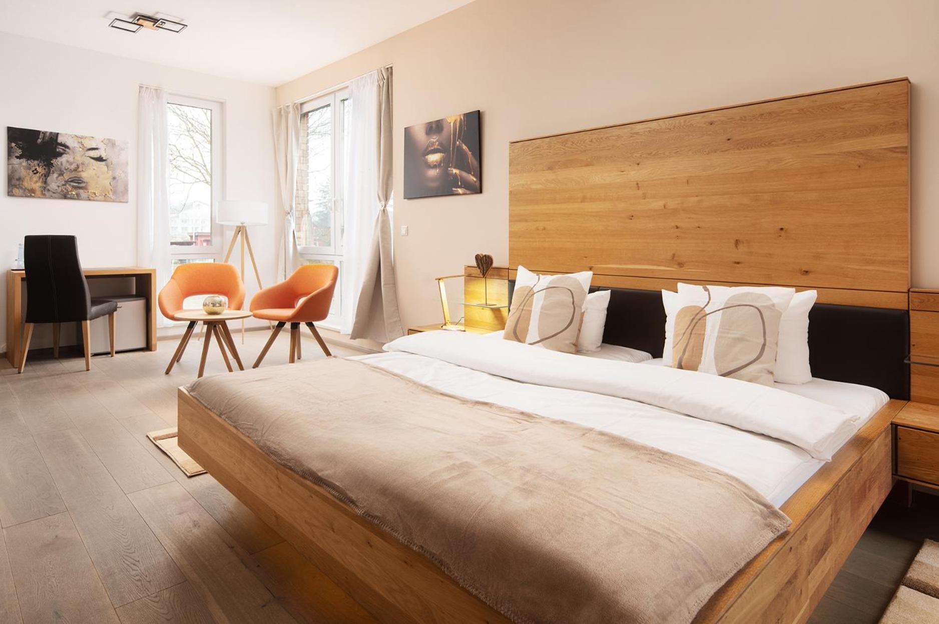 Hotel Vier Jahreszeiten An Der Therme & Kliniken Bad Krozingen Naehe Freiburg & Schwarzwald Ideal Fuer Wellness Kur & Business Ausfluege 24H Check In- Wlan & Parken Gratis Exterior photo
