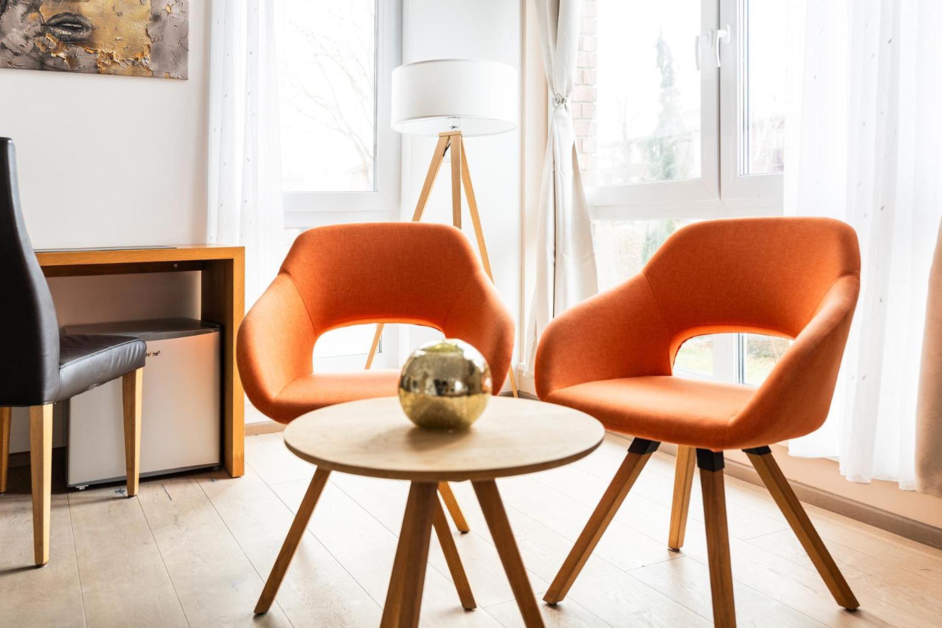 Hotel Vier Jahreszeiten An Der Therme & Kliniken Bad Krozingen Naehe Freiburg & Schwarzwald Ideal Fuer Wellness Kur & Business Ausfluege 24H Check In- Wlan & Parken Gratis Exterior photo